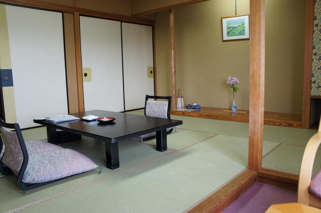 Hotel Minoya Yahiko Habitación foto
